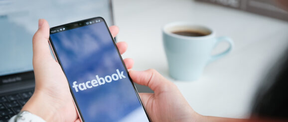 facebook-apple.jpg